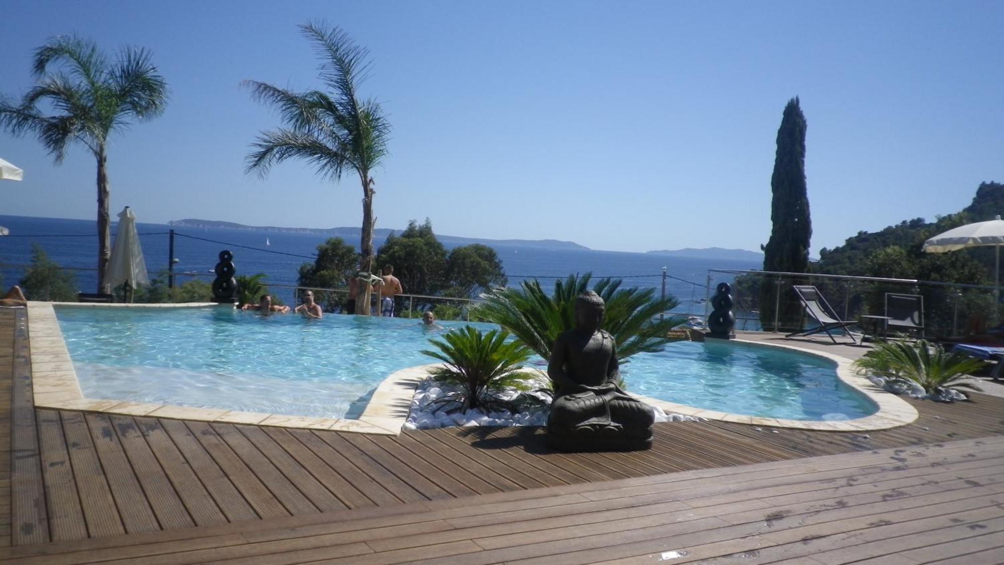Les Lauriers Roses Aparthotel Le Le Rayol-Canadel-sur-Mer Exterior foto