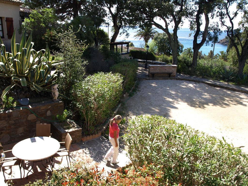 Les Lauriers Roses Aparthotel Le Le Rayol-Canadel-sur-Mer Exterior foto