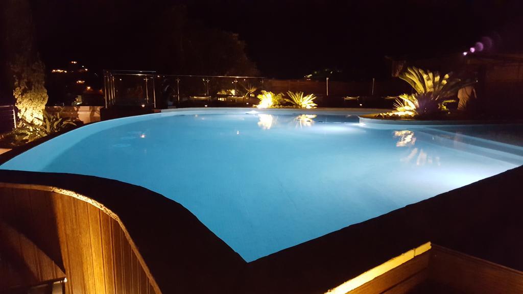 Les Lauriers Roses Aparthotel Le Le Rayol-Canadel-sur-Mer Exterior foto