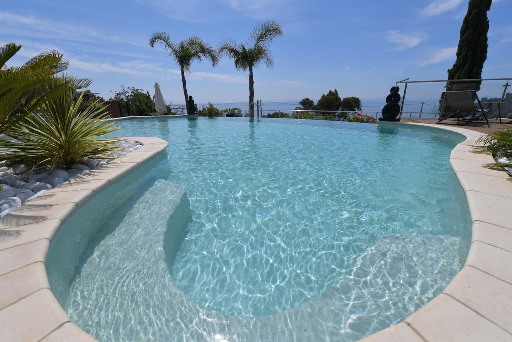 Les Lauriers Roses Aparthotel Le Le Rayol-Canadel-sur-Mer Exterior foto